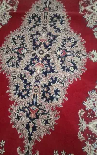 ۱تخته فرش ۱۲متری ماشینی و ۱تخته فرش فانتزی ۶ متری