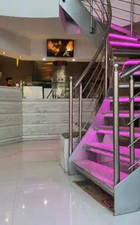 فروش تجاری۲۳۶ متر ساخت تو سه طبقه فولاد شهر