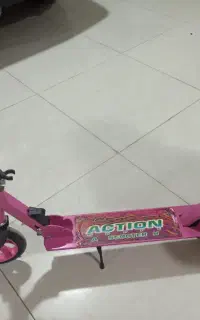 اسکوتر اکشن