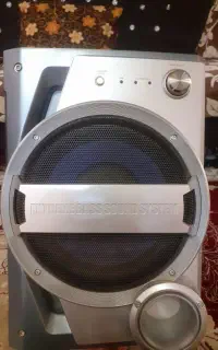 ساب غول 10 اینچی الجی11000W 700W سالم به شرط تست