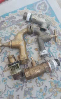 مجسمه  برنزی سنگین وزن و خیلی قدیمی