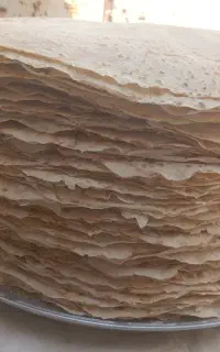 پخت تازه نان محلی