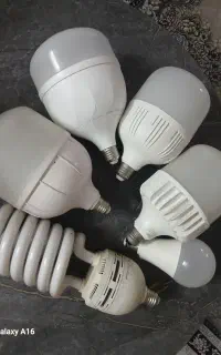 لامپ ۴ تا ۹۰ وات یه دونه ۳۰ وات
