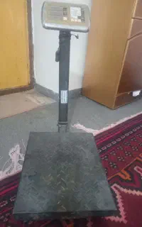 ترازو ۳۰۰ کیلویی تاشو