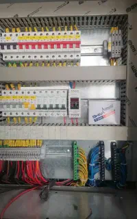 برقکاری تخصصی ساختمان و صنعتی / ۲۴ ساعته