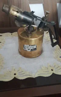 مشعل قدیمی برنزی