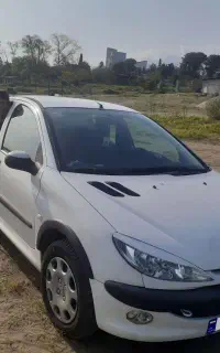 پژو 206 v8  صندوقدار(کارکرد90)