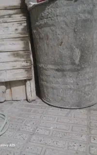 دو عدد نیمه بشکه سالم واسه کار ساختمانی جای دوغ آو