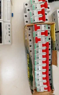 فیوز ۱۰