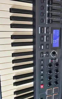 کیبورد MIDI کنترلر Novation Impulse 61