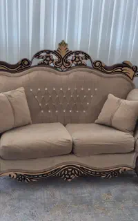 مبلمان ومیز نهارخوری  ست
