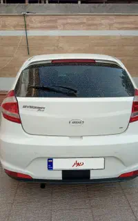 ام وی ام3151394سفید