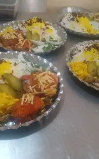 ب چند آشپز حرفه ای و فسود کار درجه یک