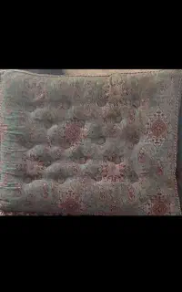 پشتی ترمه دوزی