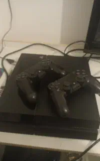 پلی استیشن ۴ ( ps4 )