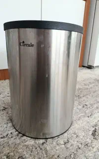سطل آشغالی