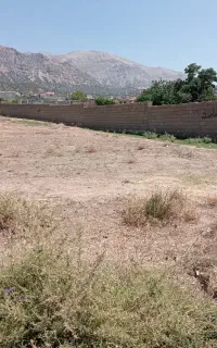 یک قطعه زمین به فروش می رسد