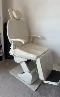 صندلی برقی سالنی