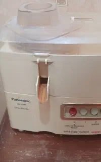 دستگاه اب میوه گیری