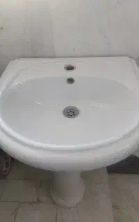 روشویی پایه دار سفید سایز ۵۰ سانتی