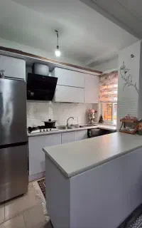 سینک و گاز و هود و کابینت