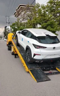 امدادگران خودرو یدک کش جرثقیل کفی خودروبر