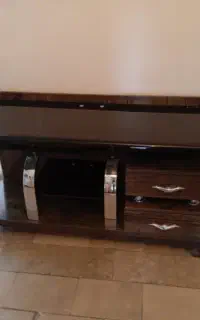 میز تلویزیون در حد نو