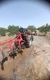 تراکتور باغی