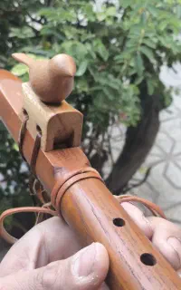 فلوت سرخپوستی (لاکوتا) - چوب کاج با توتم گنجشک