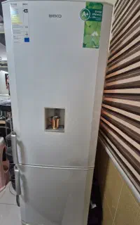 یخچال درحد نو وسالم ایتالیایی بکو.