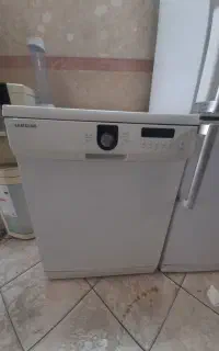 تعمیرات لباسشویی ظرفشویی یخچال کولر جاروبرقی ماکرو