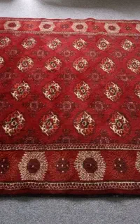 فرش دستباف ۶متری سالم وخوش رنگ در حد نو