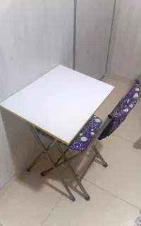 میز و صندل دانش اموز