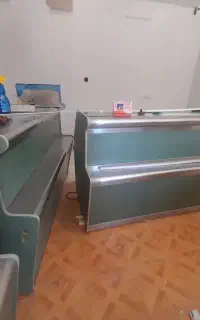 فروش۴ عدد پیشخوان