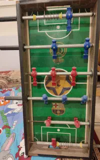 فوتبال دستی همراه با توپ نو