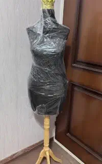 مانکن پایه چوبی و وسایل مغازه