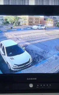 دوربین مداربسته با تلوزیون و کابل و آداپتور
