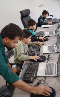 یعنی هنوز کامپیوتر بلدنیستی مگه میشه