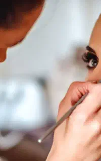 میکاپ و شینیون در مهرگان تخفیف ویژه