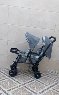 کالسکه دوقلو