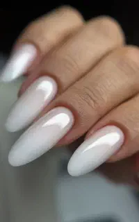 کاشت ناخن و آموزش
