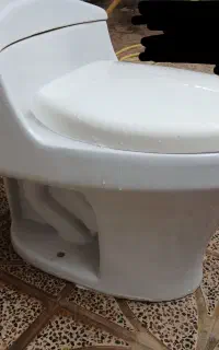 توالت فرنگی نو و تمیز