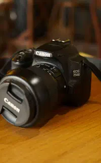 دوربین canon 250D / یک عدد لنز