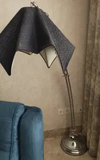 اباژور ایستاده