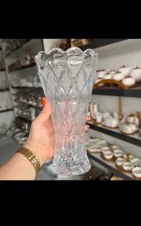گلدان شیشه ای سالم