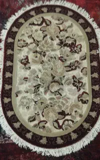 فرش بیضی گل برجسته