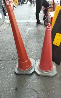 فروش وشارژ انواع کپسول های آتش نشانی و ایمنی