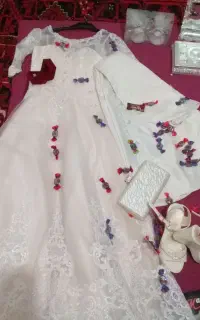 لباس عقد فقط یکبار پوشیدم در حد نو تمیز