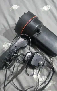 چراغ قوه شارژی