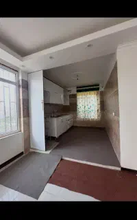 سه و نیم متر کابینت سالم و تمیز